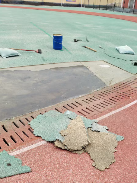 毕节球场翻新维修补、球场翻新修补改造